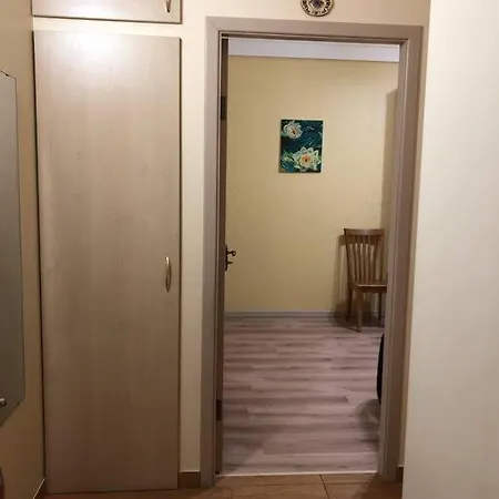 Apartment однокомнатная возле парка!